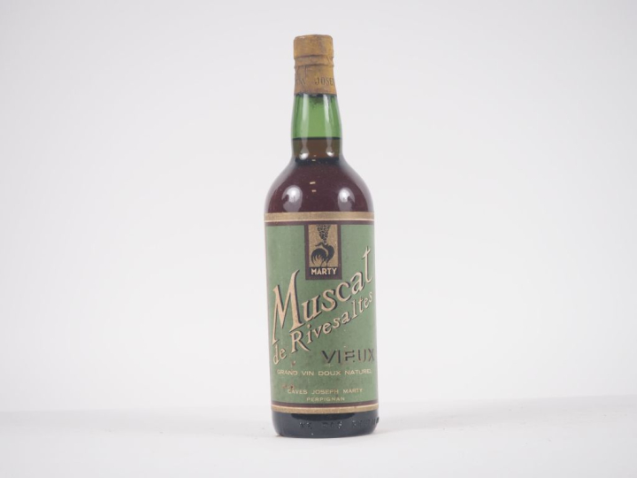 1 VIEILLE BOUTEILLE MUSCAT DE RIVESALTES MARTY