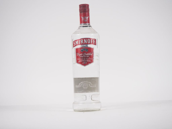 1 BOUTEILLE VODKA SMIRNOFF