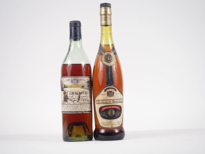 2 VIEILLES BOUTEILLES : 1 CHÂTEAU LALANNE FINE CHAUMIERE/1 CHATEAU DE 