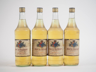Vente aux enchères 4 BOUTEILLES MARC DE BOURGOGNE ROYET HUTIN 100 CL - 40 % 