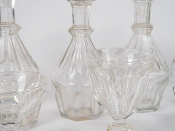 BACCARAT. Partie de service de verres en cristal. Signé. Comprenant : 