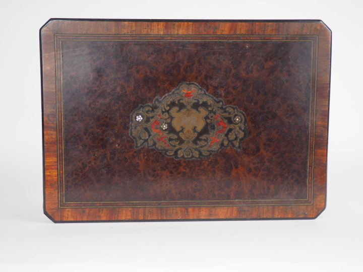 Coffret Napoléon III en marqueterie Boulle, monogrammé dans un cartouc