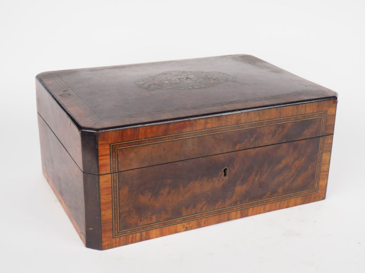 Coffret Napoléon III en marqueterie Boulle, monogrammé dans un cartouc