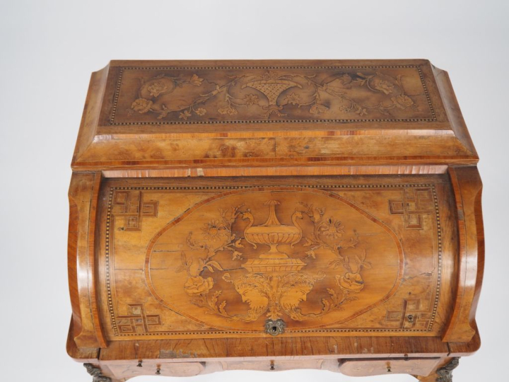 Bureau cylindre Napoléon III de style Transition Louis XV-Louis XVI en