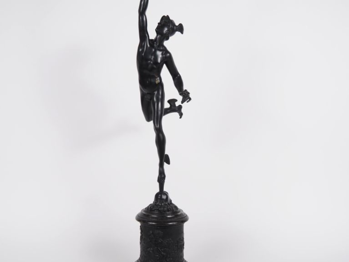 Jean de BOLOGNE (d'après). "Hermès". Sculpture en bronze sur un socle 