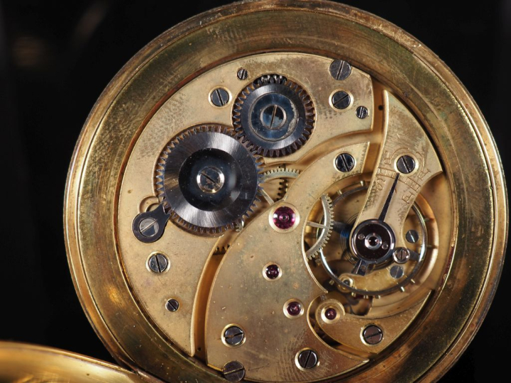 AUBERT, à Genève Montre de gousset en or jaune 750.  Cadran à chiffres