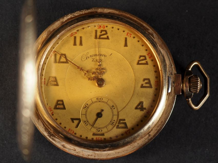 ZENITH (?) Montre de poche chronographe aveugle en or jaune 585.  Cadr