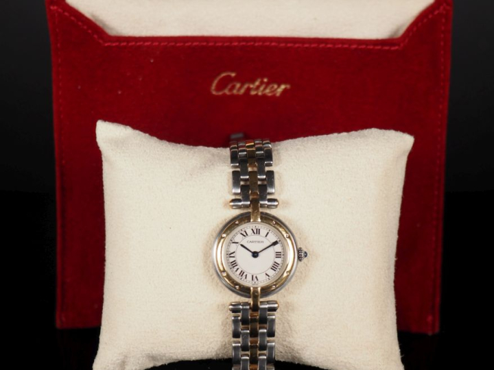 CARTIER, Panthère Vendome  Ref. 1057920. N° 06399.  Vers 1980  Montre-