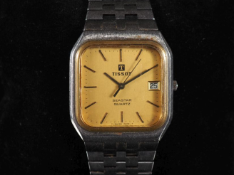 Vente aux enchères TISSOT, SeaStar Quartz Vers 1970 Montre-bracelet en acier. Boîtier cou