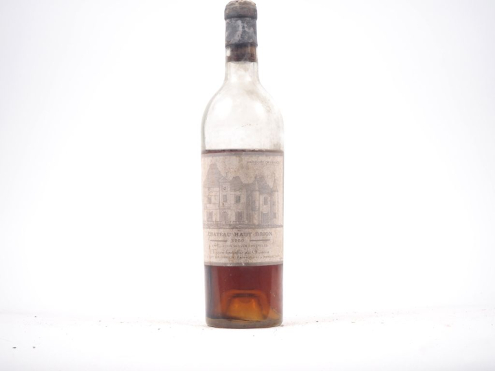 1 BOUTEILLE CHÂTEAU HAUT BRION GRAVES - 1950 - VIDANGE/CAPS CORRODÉE/E