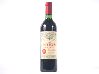 Vente aux enchères 1 BOUTEILLE PETRUS POMEROL - 1984 - EXCELLENT NIVEAU 