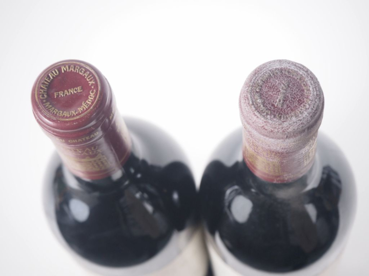 2 BOUTEILLES CHÂTEAU MARGAUX 1er GCC MARGAUX - 1986 - 2 BG/1 CAPS LÉGE