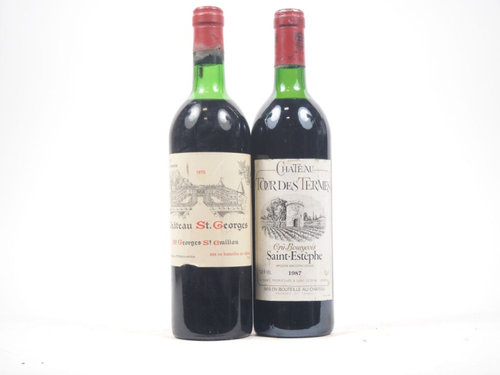 2 BOUTEILLES : 1 CHÂTEAU ST GEORGES ST EMILION - 1975 - LB/1 CHÂTEAU T