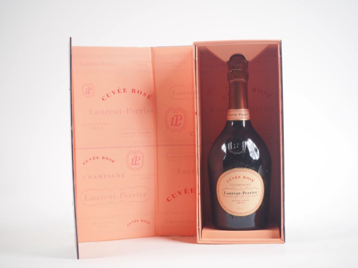 1 BOUTEILLE CHAMPAGNE ROSÉ LAURENT PERRIER - COFFRET 