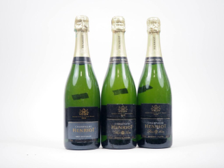 Vente aux enchères 3 BOUTEILLES CHAMPAGNE HENRIOT