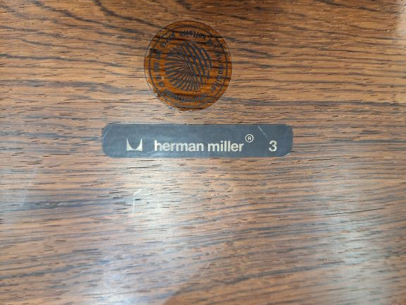 Charles et Ray EAMES pour HERMAN MILLER et Mobilier International.  "l