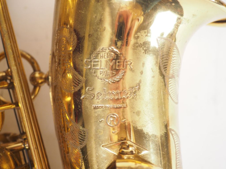 Henri SELLMER. Saxophone Alto en laiton n°170549, avec ses accessoires