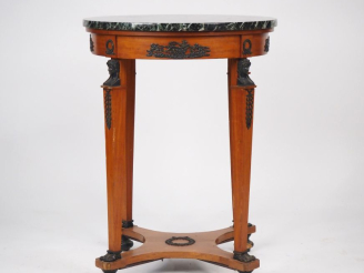 Vente aux enchères Guéridon XIXème de style Empire, plateau circulaire dessus marbre vert