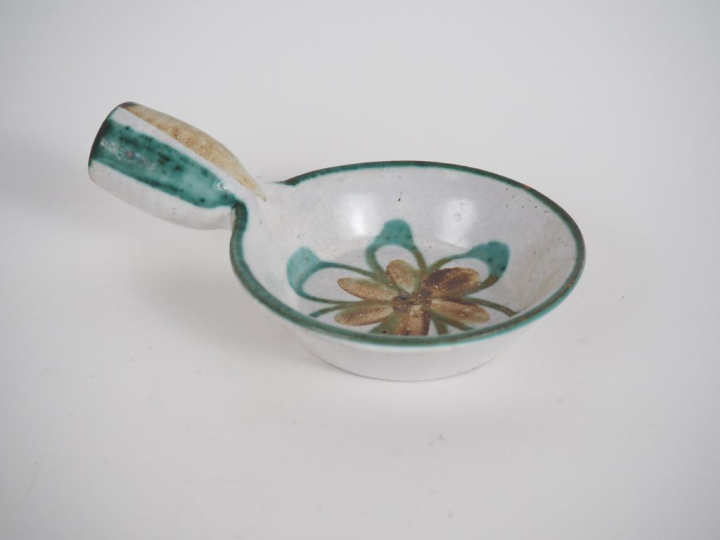 Robert PICAULT. Petite cassolette en céramique à décor de fleur. H. 5 