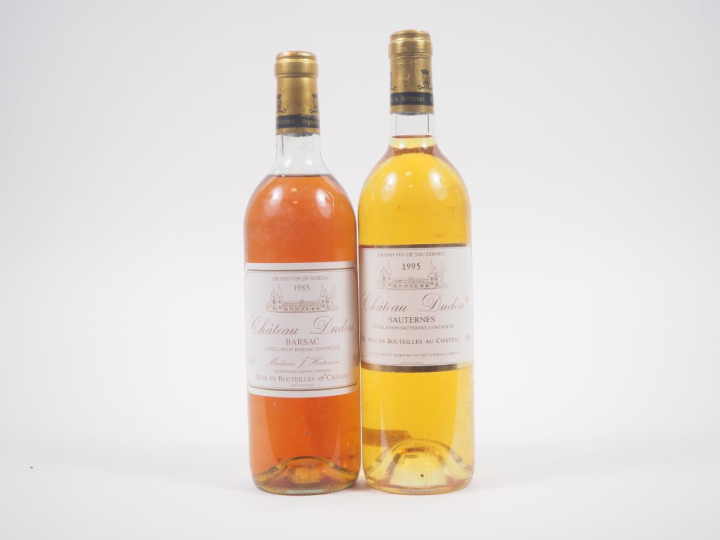 2 BOUTEILLES : 1 CHÂTEAU DUDON BARSAC - 1985 - LB / 1 CHÂTEAU DUDON SA