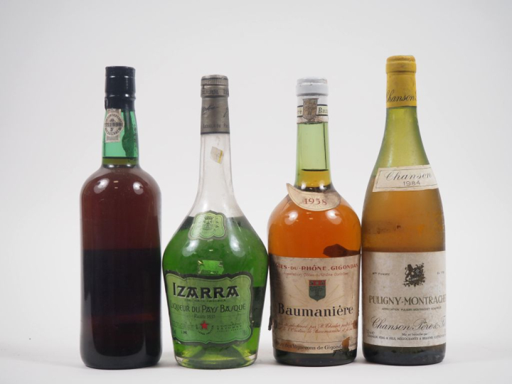 4 BOUTEILLES : 1 PORTO BURMESTER SE / 1 IZARRA VERTE / 1 BAUMANIÈRES C