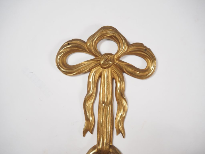 Importante paire d'appliques Napoléon III de style Louis XVI à décor d