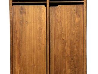 Vente aux enchères Pierre CHAPO. Armoire ou penderie modulable en orme massif ouvrant à d