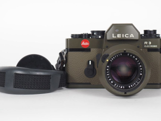 Vente aux enchères LEICA R3 ELECTRONIC Safari. Appareil photographique n°1468140 avec obj