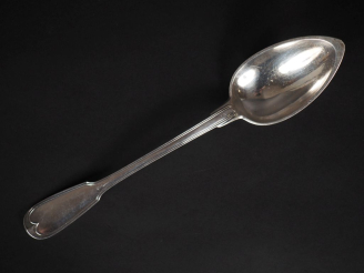Vente aux enchères Cuillère à ragoût Restauration en argent 950, poinçon Vieillard, modèl