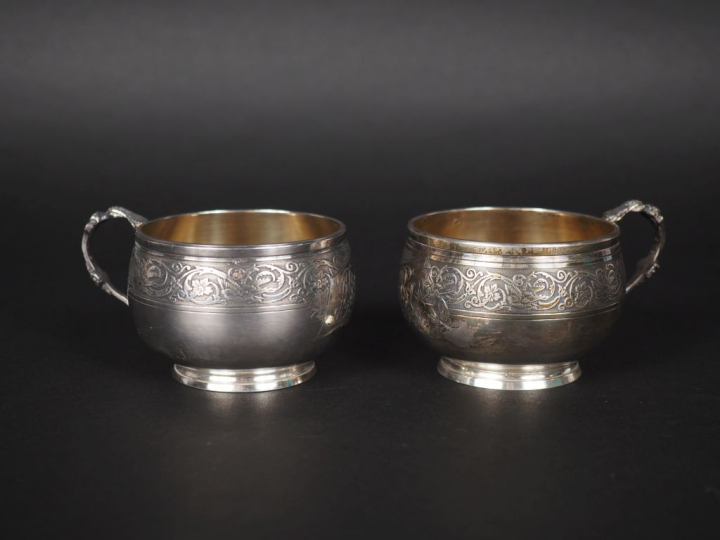 Paire de tasses en argent et argent doré 925, poinçon Minerve, à décor