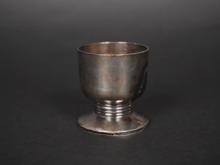 Coquetier de style Art déco en argent 925, poinçon Minerve, à décor de