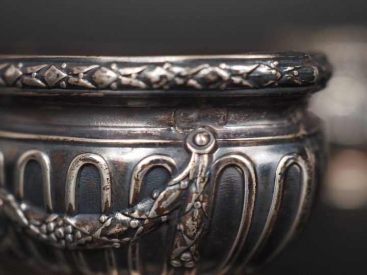 Paire de salerons de style Louis XVI en argent 925, poinçon Minerve, à