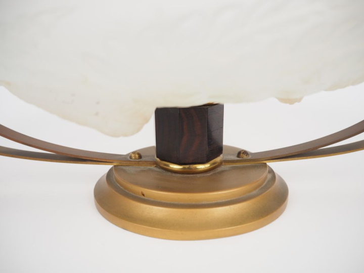 ETLING. Coupe montée de style Art Déco en verre et verre opalescent à 