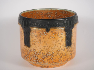 Vente aux enchères TCHECOSLOVAQUIA.  Vase ou cache pot de style Art Déco en caramique ora