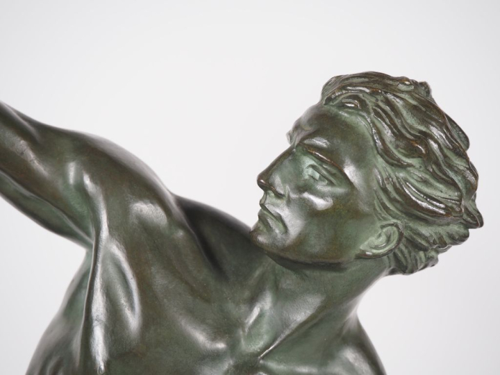 RONCOURT. "Héraclès"  Sculpture en bronze à patine verte.  Signée sur 