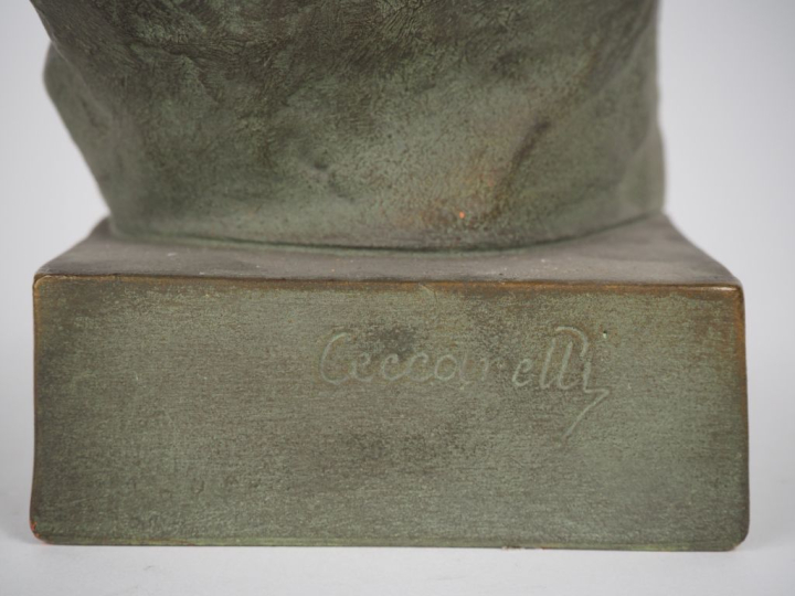 CECCARELLI.  "Couple de personnages".  Groupe en terre cuite à patine 
