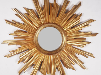 Vente aux enchères Miroir soleil en compositiion.  Diam. 76 cm