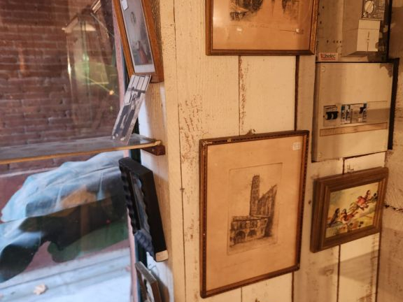 Ensemble d'huiles sur toiles, aquarelles, dessins, gravures ou  reprod