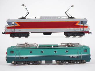 Vente aux enchères Lot comprenant motrice Jouef CC 71007 et GéGé CC65000 état d’usage