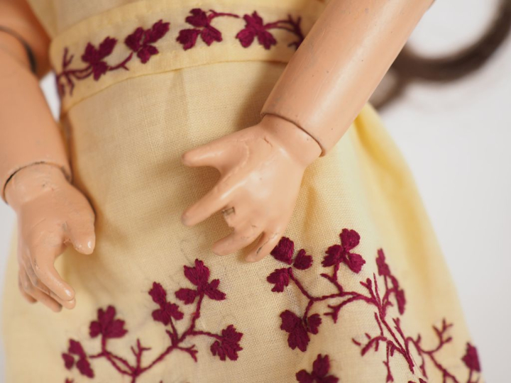 Poupée ancienne Fleischmann type Bleuette tête porcelaine bouche ouver