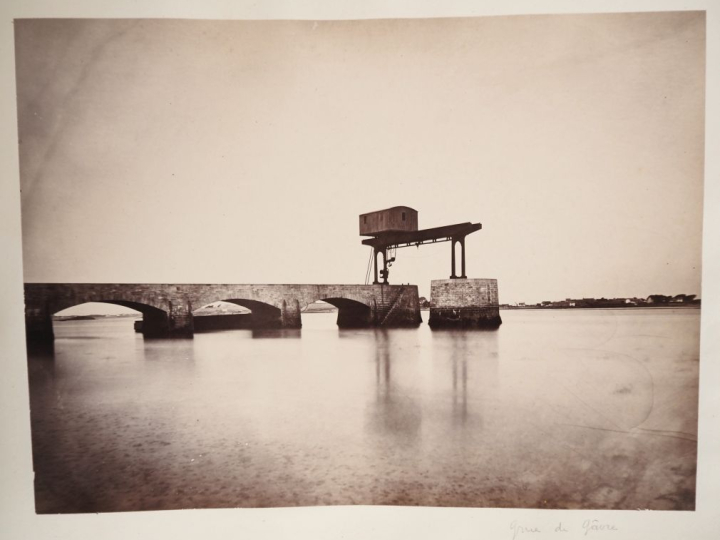 PHOTOGRAPHIE – LORIENT. LORIENT – 1876. Petit in-folio à l’italienne (
