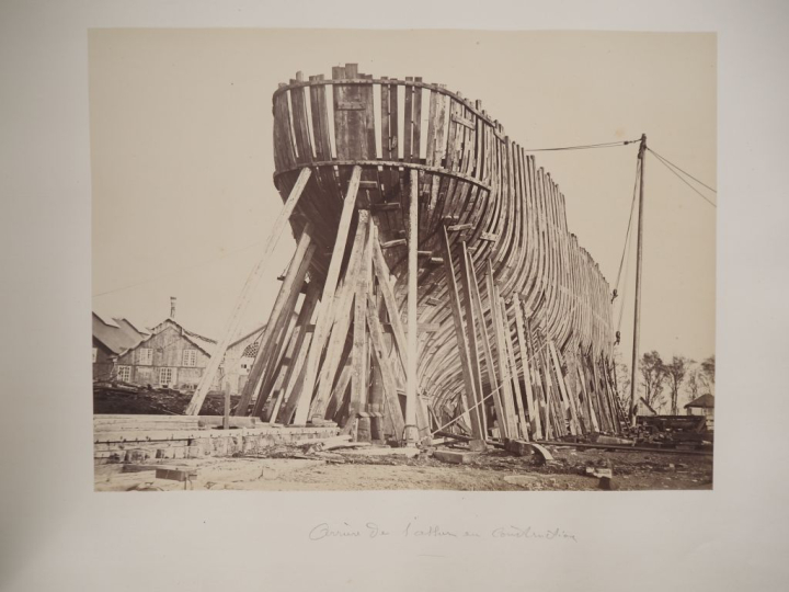 PHOTOGRAPHIE – LORIENT. LORIENT – 1876. Petit in-folio à l’italienne (