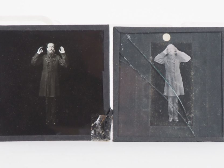 PHOTOGRAPHIE. 'Captain Mortimer'. Lot de six plaques photographiques 8