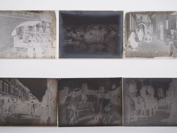 PHOTOGRAPHIE. Lot comprenant :  - quinze plaques photographiques 4,5 x