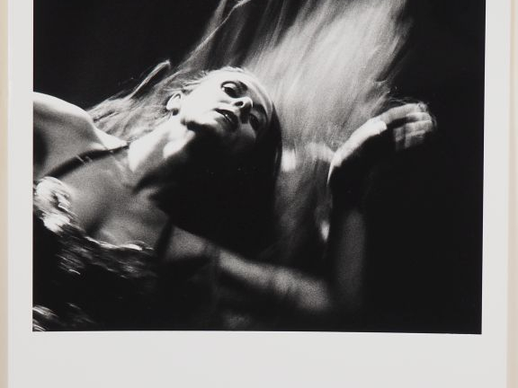 PHOTOGRAPHIE. Deux différents tirages argentiques, "scène d'opéra" et 