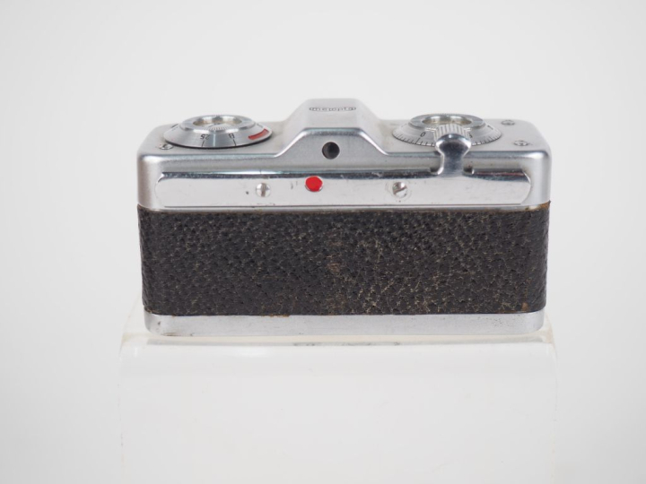MEOPTA MIKROMA. Appareil photographique miniature n°438449 avec object