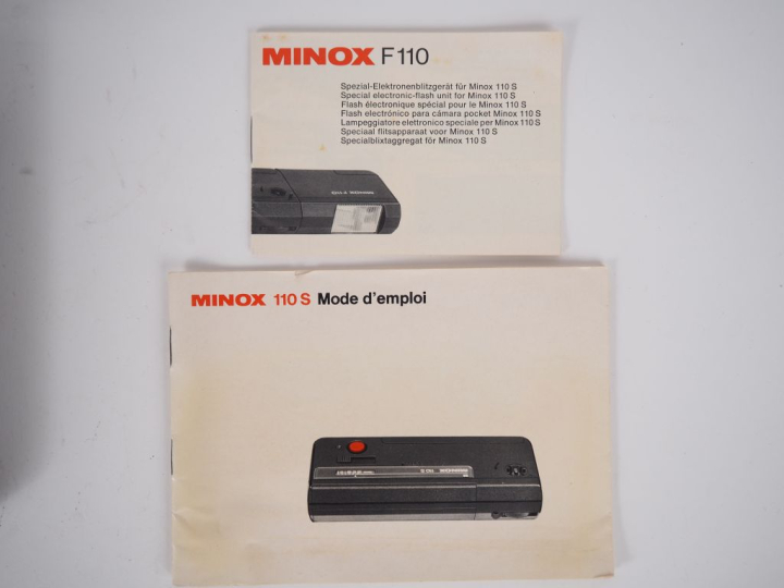 MINOX 110 S. Appareil photographique miniature n°450365 dans sa boite 