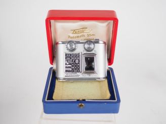 Vente aux enchères TESSINA AUTOMATIC 35mm. Appareil photographique miniature n°61012 dans