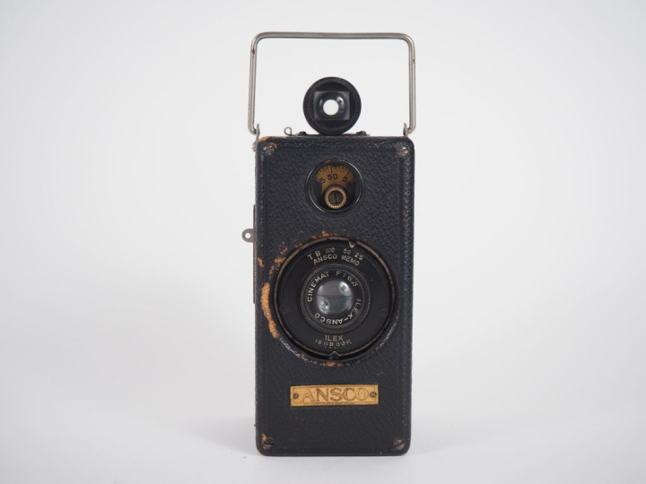 ANSCO MEMO. Appareil photographique avec objectif CINEMAT 6.3. (Etat d