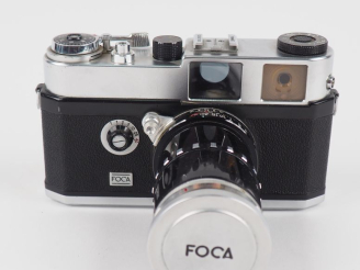 Vente aux enchères FOCA URC. Appareil photographique n°1.000.783 avec objectif TELEOPLAR 
